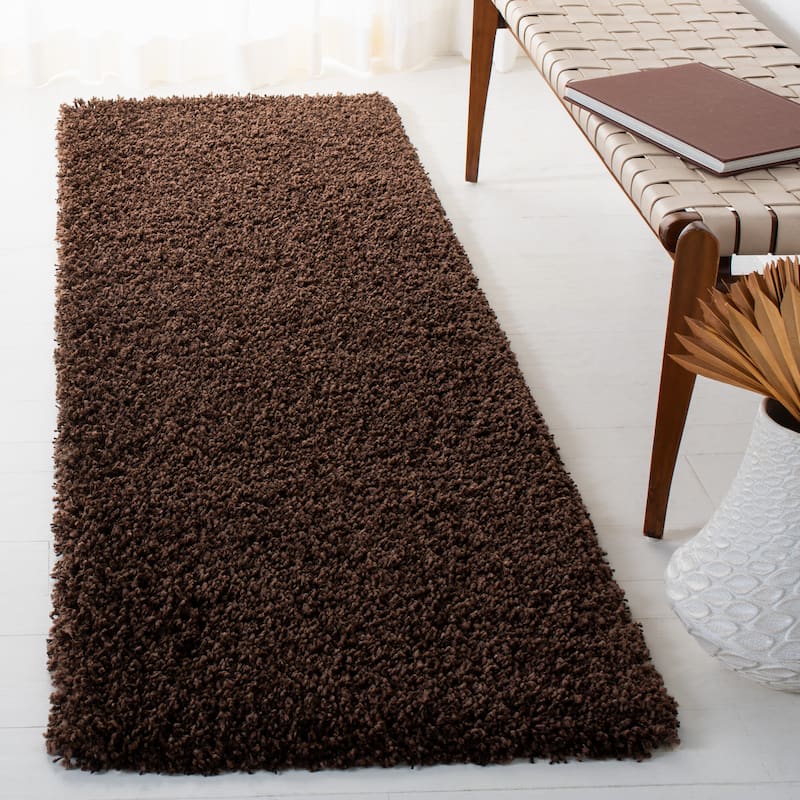 SAFAVIEH Santa Monica Shag Einara 2-inch Thick Area Rug - 2'3" x 11' Runner - Brown - Runner