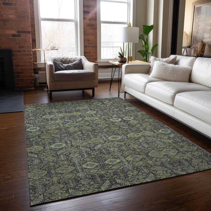 Machine Washable Indoor/ Outdoor Traditional Boho Chantille Rug - Green - 8' x 10'