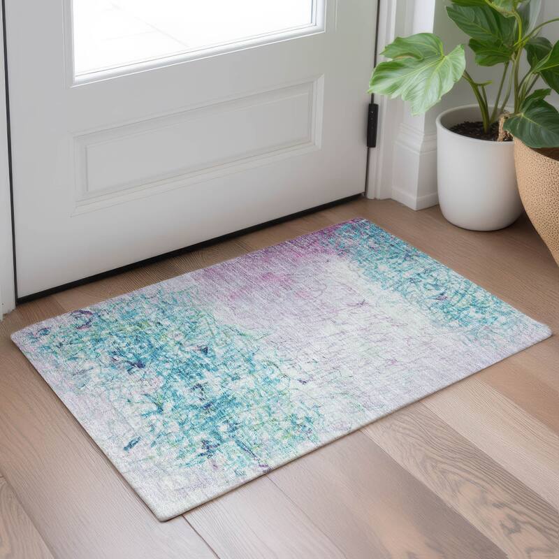 Machine Washable Indoor/ Outdoor Abstract Scribble Chantille Rug