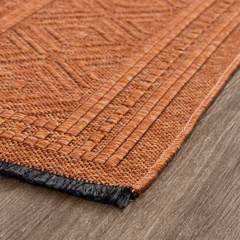 Alameda Solid Color Medallion Machine Washable Indoor Area Rug