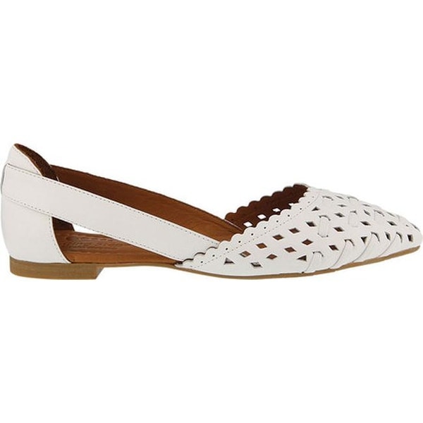 spring step delorse flat