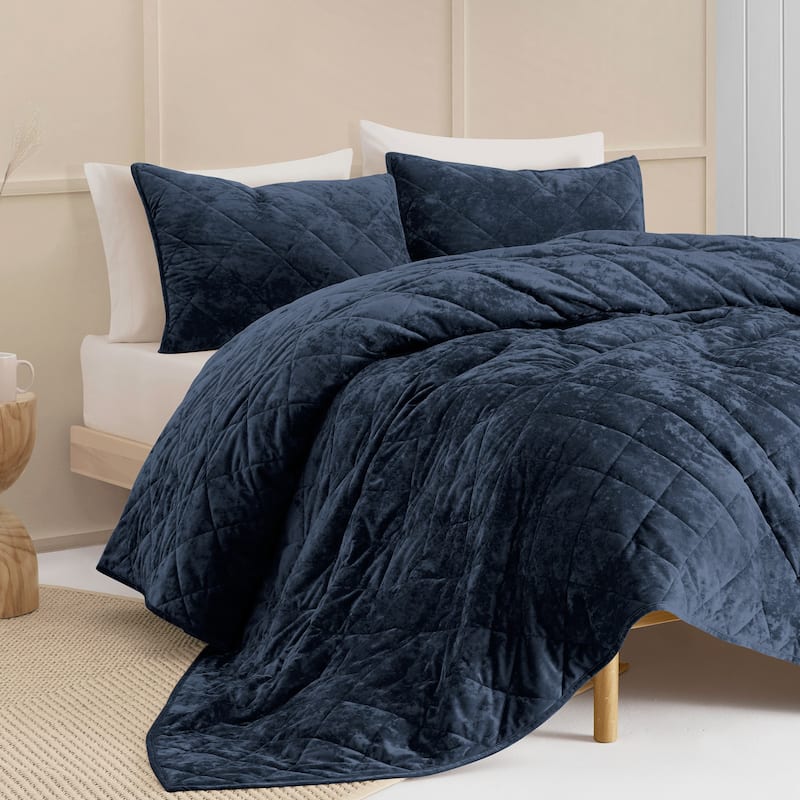 Beaute Living Diamond Velvet 3 Piece Quilt Set