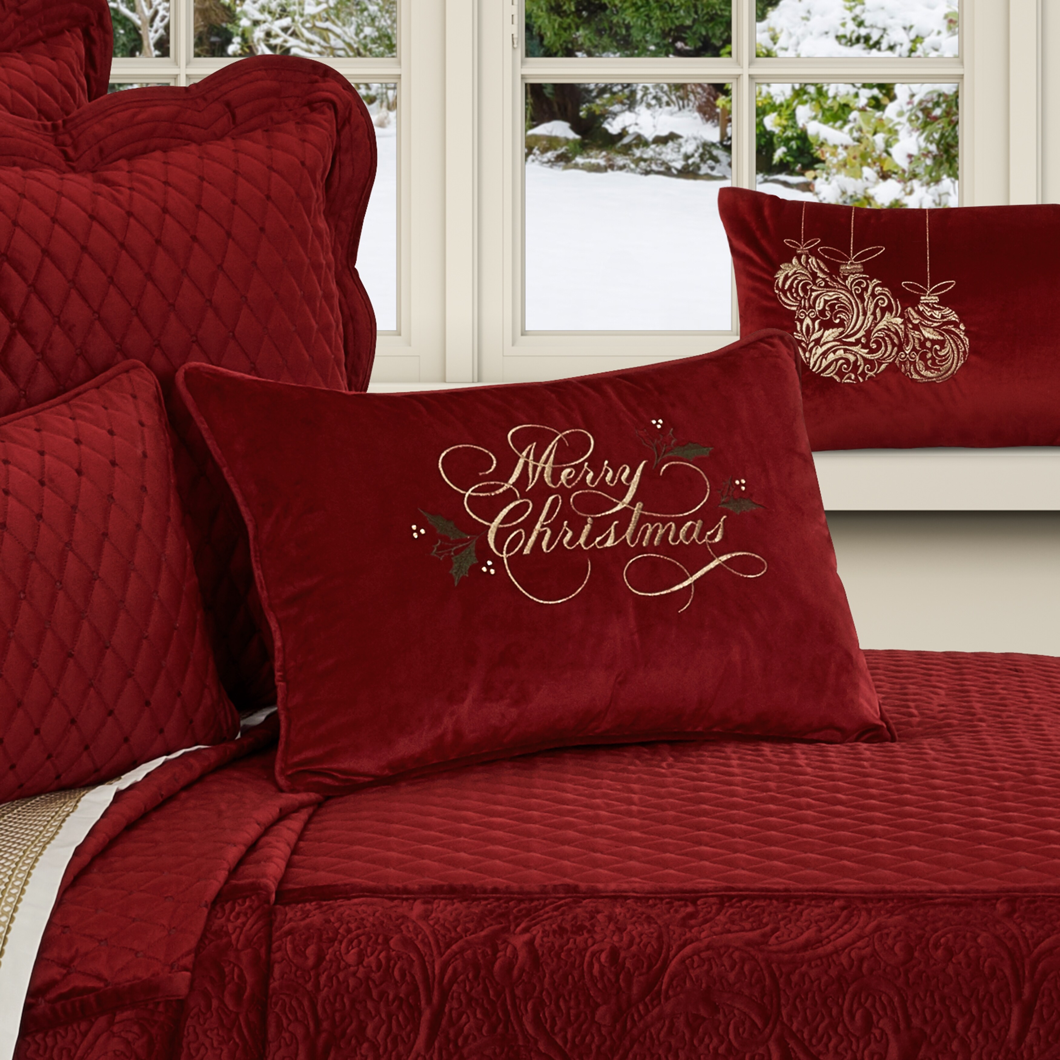 Christmas Throw Pillows Bed Bath Beyond