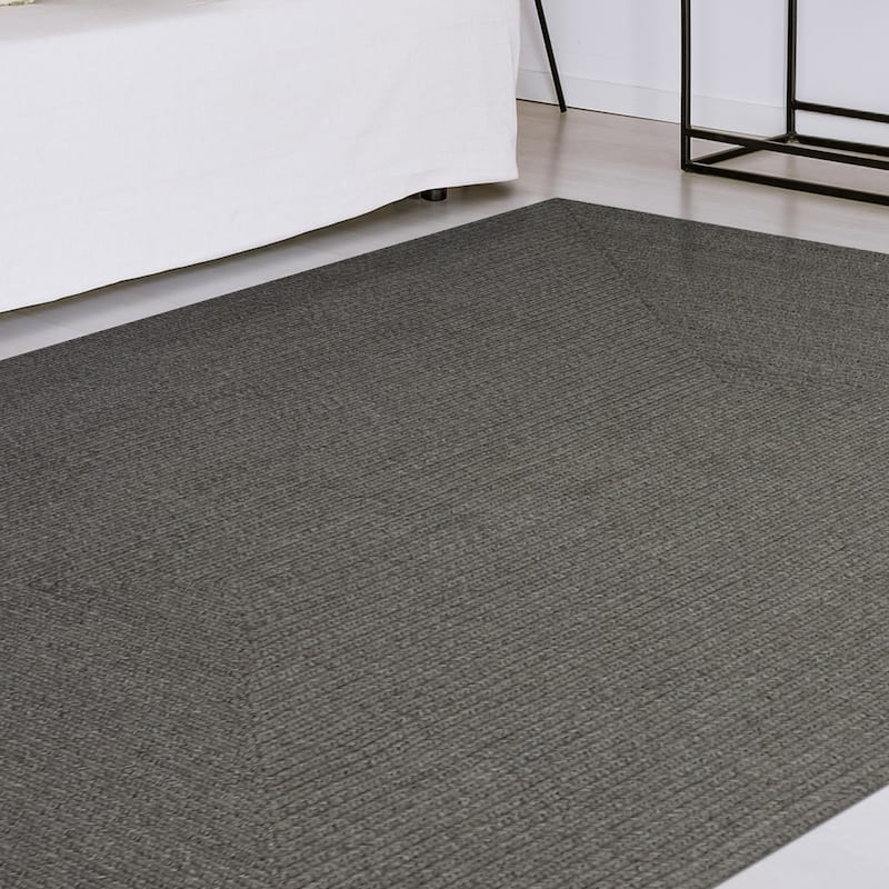 Superior Braided Reversible Indoor/Outdoor Area Rug
