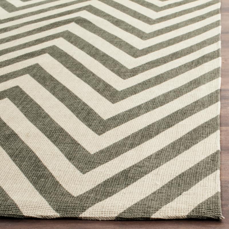 SAFAVIEH Handmade Cedar Brook Dziana Modern Jute Rug
