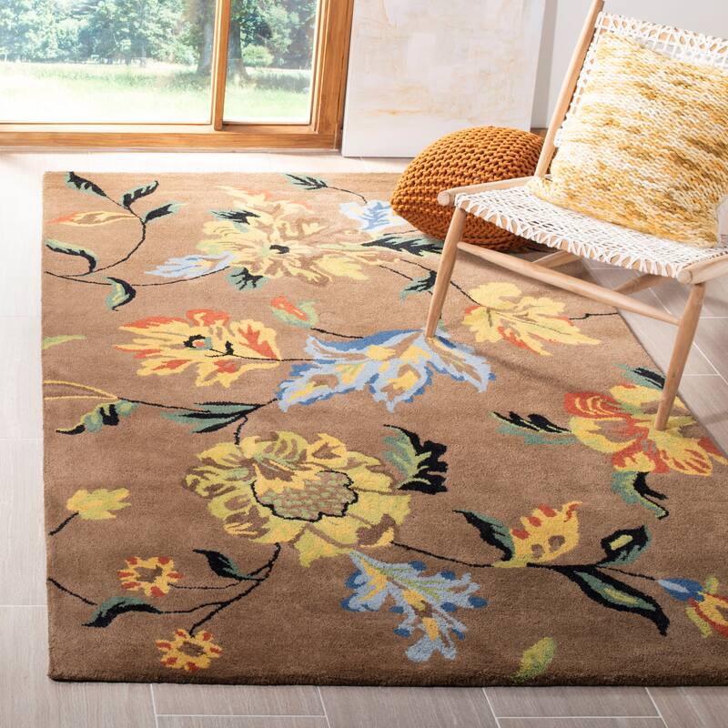 SAFAVIEH Handmade Soho Dwan Floral N.Z. Wool Rug - 7'6" x 9'6" - Brown/Multi