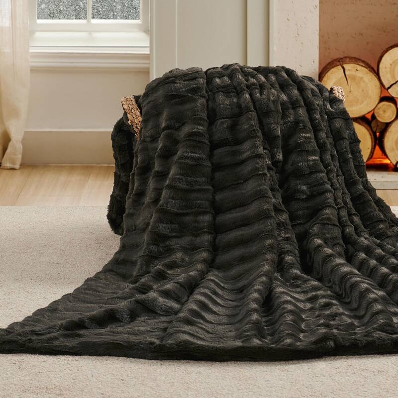 Oversized Derby Double Sided Fauxfur Throw