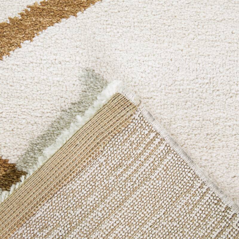 Christine Diamond Geometric Area Rug