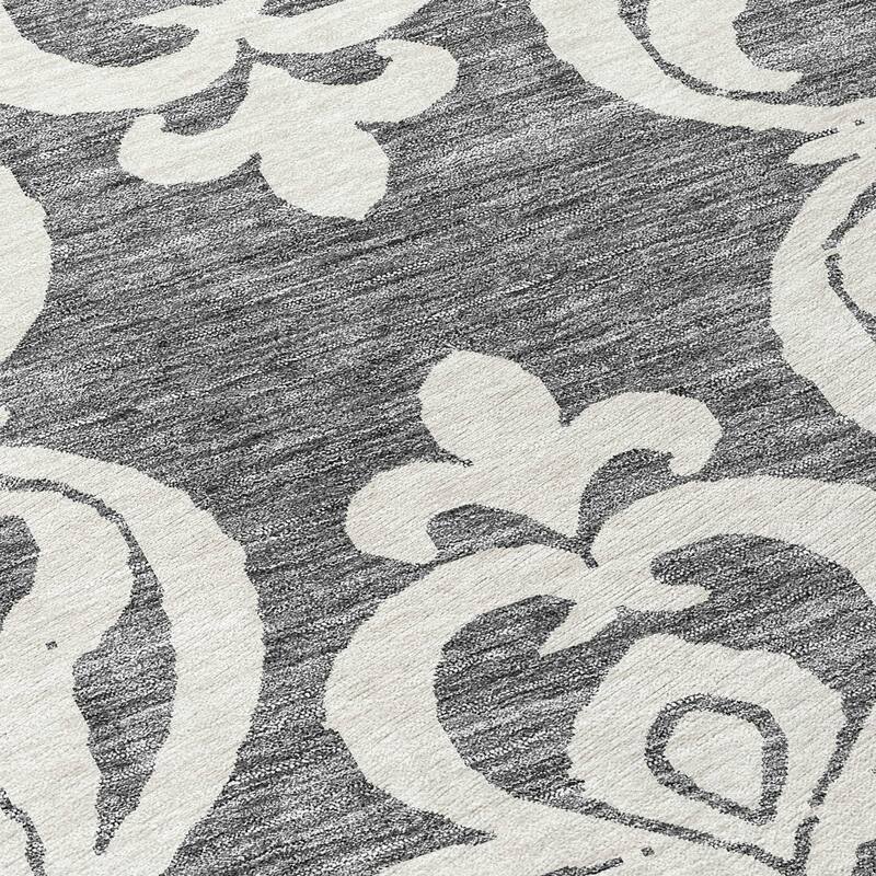 Machine Washable Indoor/ Outdoor Damask Glam Chantille Rug