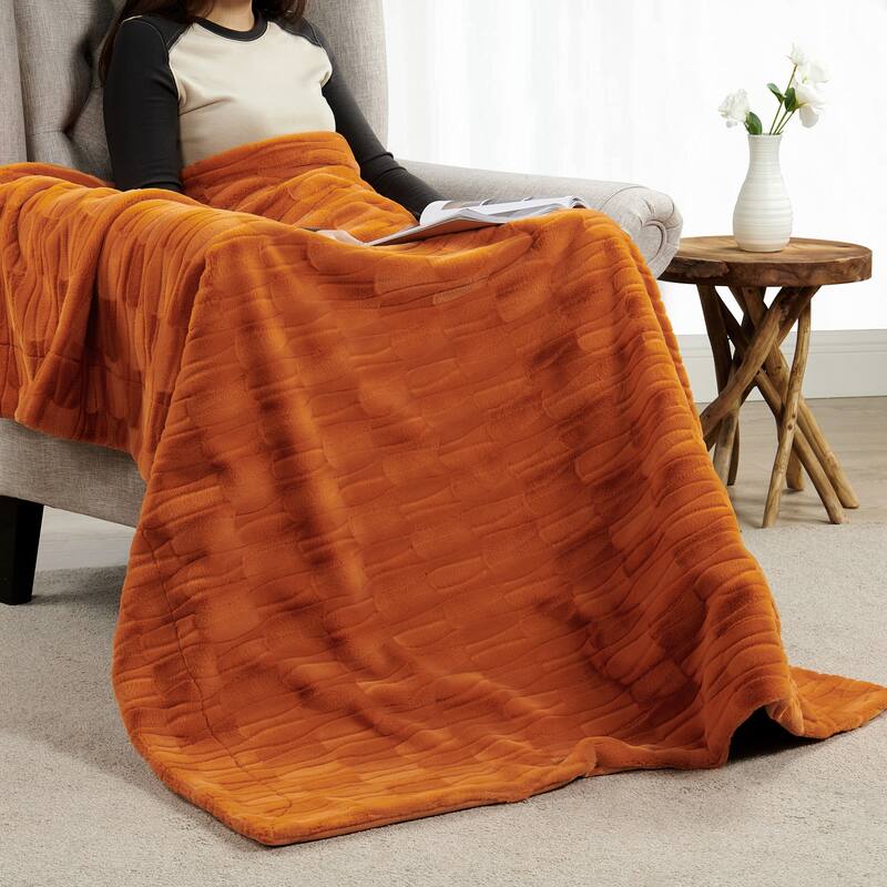 Home Soft Things Leaf Pattern FauxFur Throw Cozy Textured Blanket
