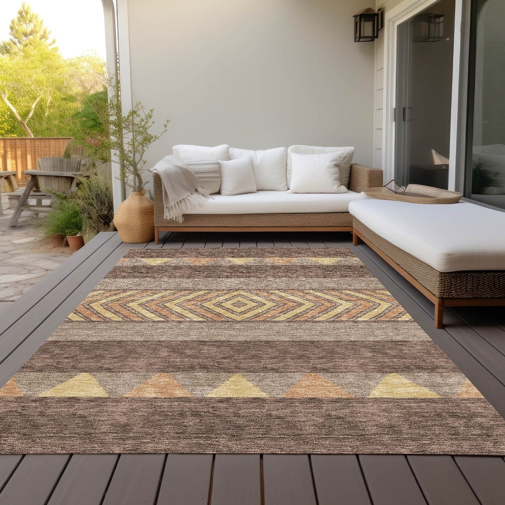 Machine Washable Indoor/ Outdoor Global Boho Chantille Rug