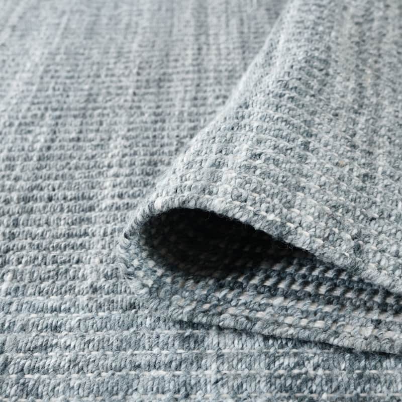 Lineage Metallic Gray Heathered Hand-Woven Area Rug 2' x 3'