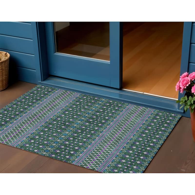 HomeRoots Tribal Transitional Rectangle Outdoor Rug - 3' x 5'