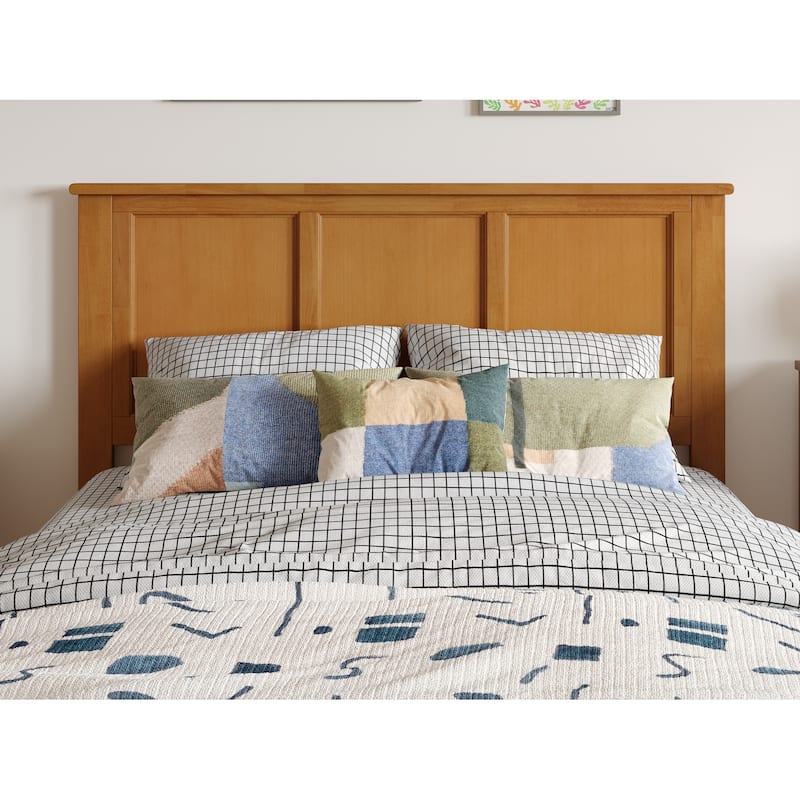 Felicity Platform Bed with Panel Footboard and Twin Trundle