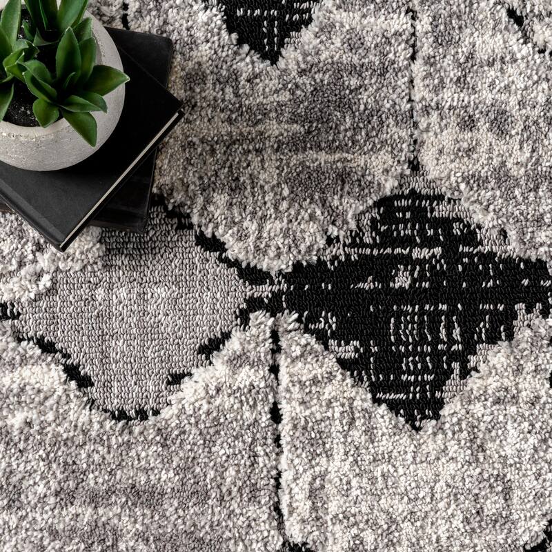 Nuloom Geometric Agata Textured Tassel Area Rug