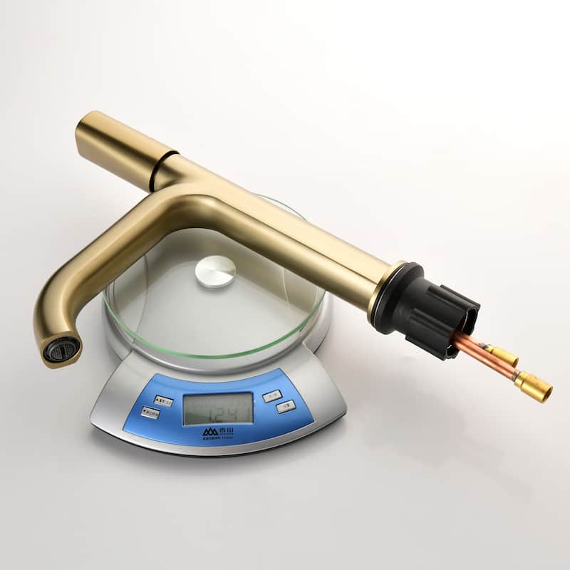 Single Handle Single Hole Bathroom Sink Faucet