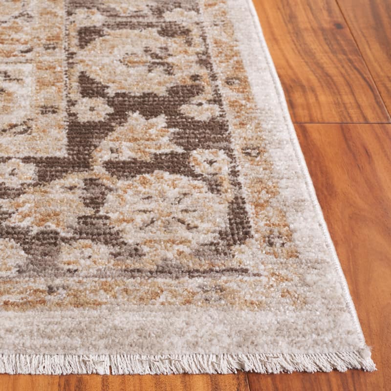 SAFAVIEH Hazel Liridona Traditional Oriental Rug