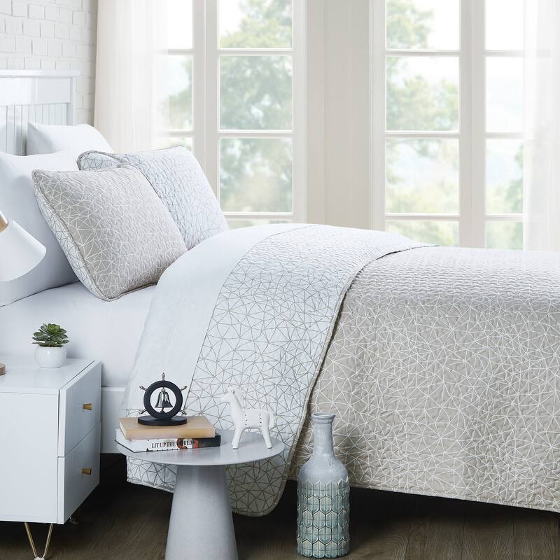Geometric Maze Quilt and Sham Set - Taupe - Twin - Twin XL