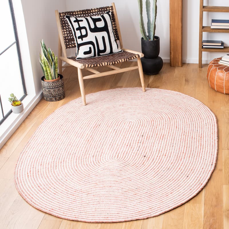 SAFAVIEH, Handmade Braided Bahrie Wool Rug