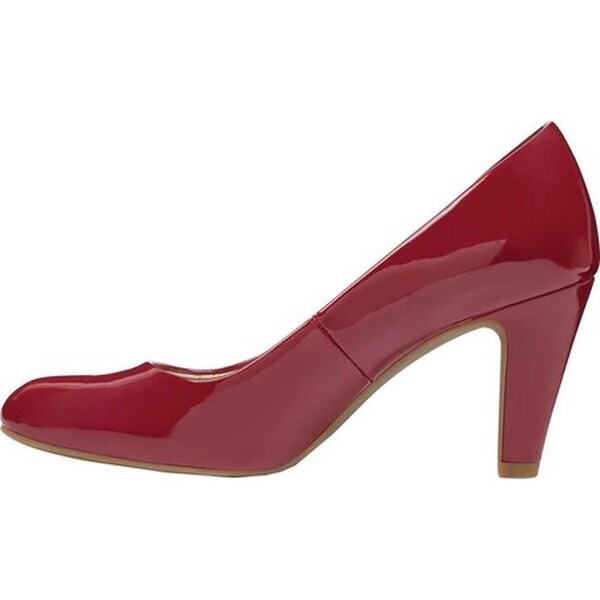 Bandolino Kami Black Synthetic Patent 3/" Heel Pumps