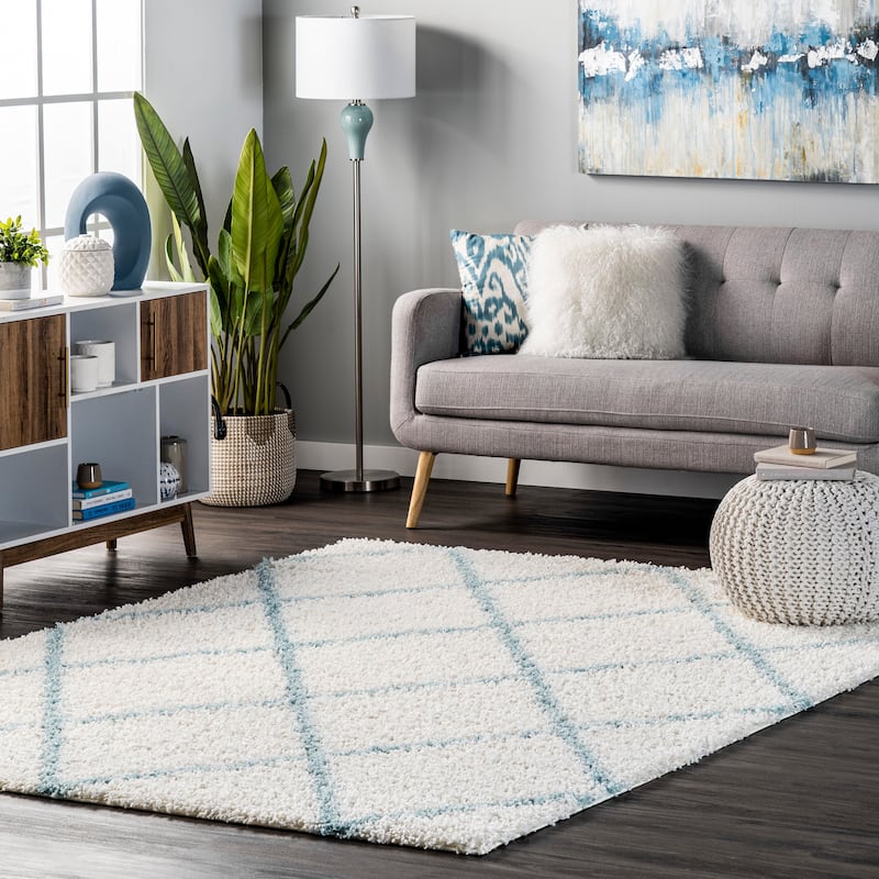Nuloom Kesha Contemporary Trellis Shag Area Rug