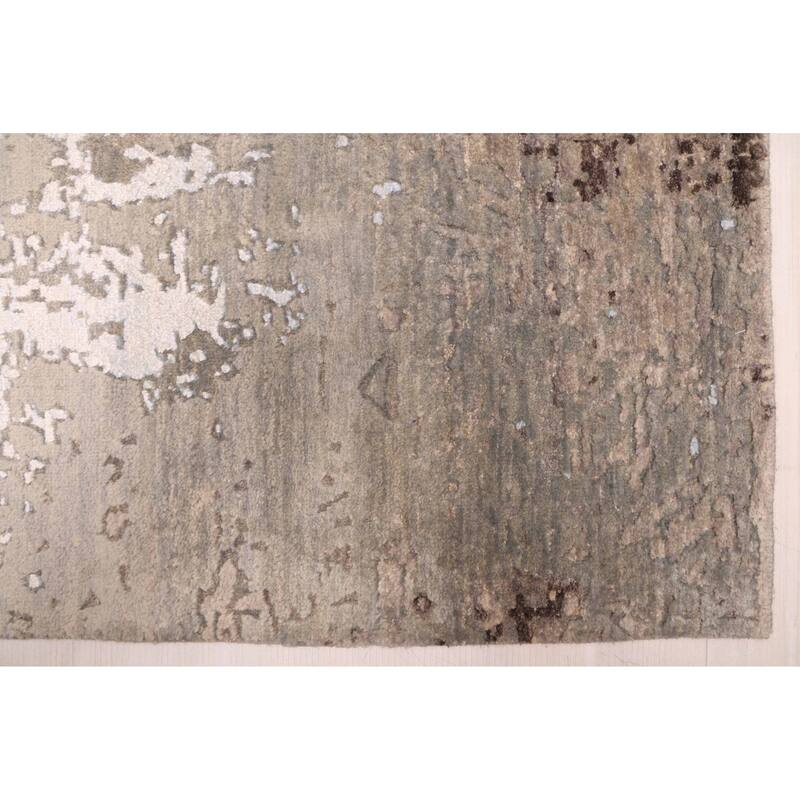 ECARPETGALLERY Hand-knotted Legacy Grey Silk, Wool Rug - 2'6 x 9'11