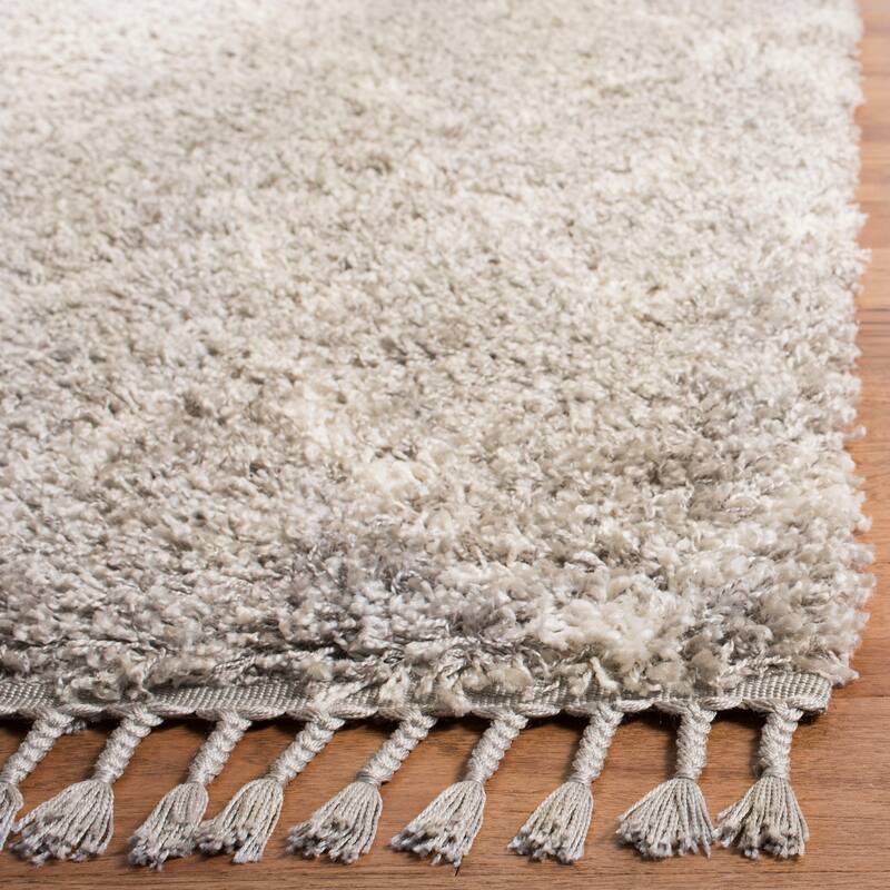 SAFAVIEH Pro Lux Shag Darcia Moroccan Tassel 2.4-inch Thick