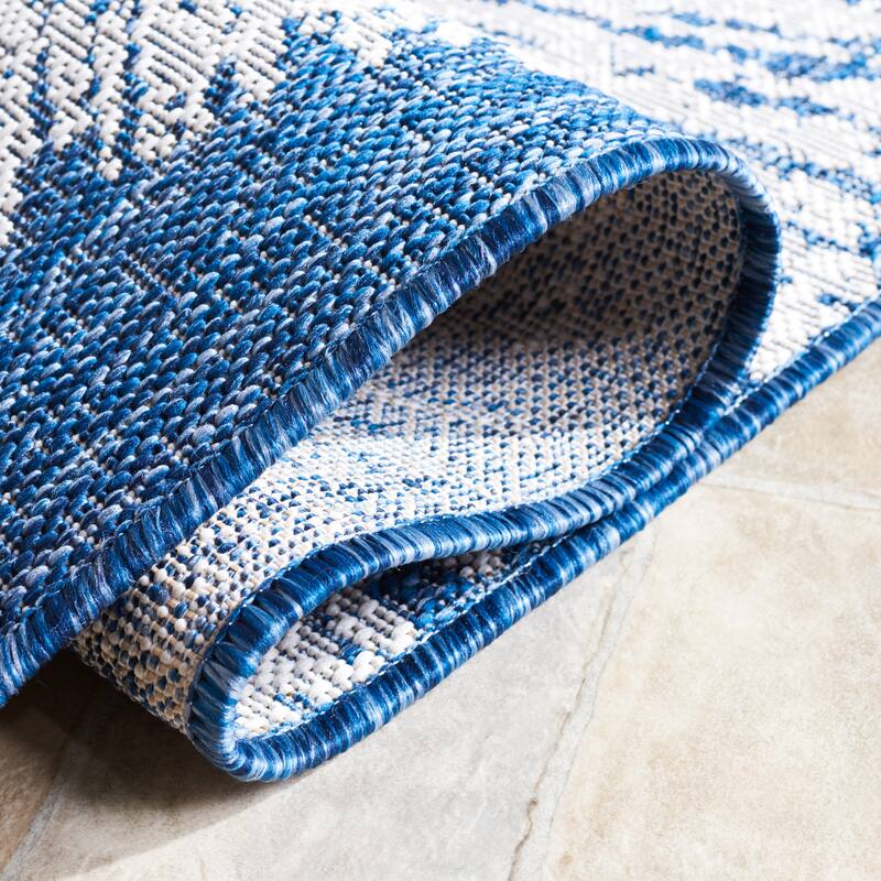 SAFAVIEH Courtyard Sabaha Indoor/Outdoor Waterproof Patio Backyard Rug
