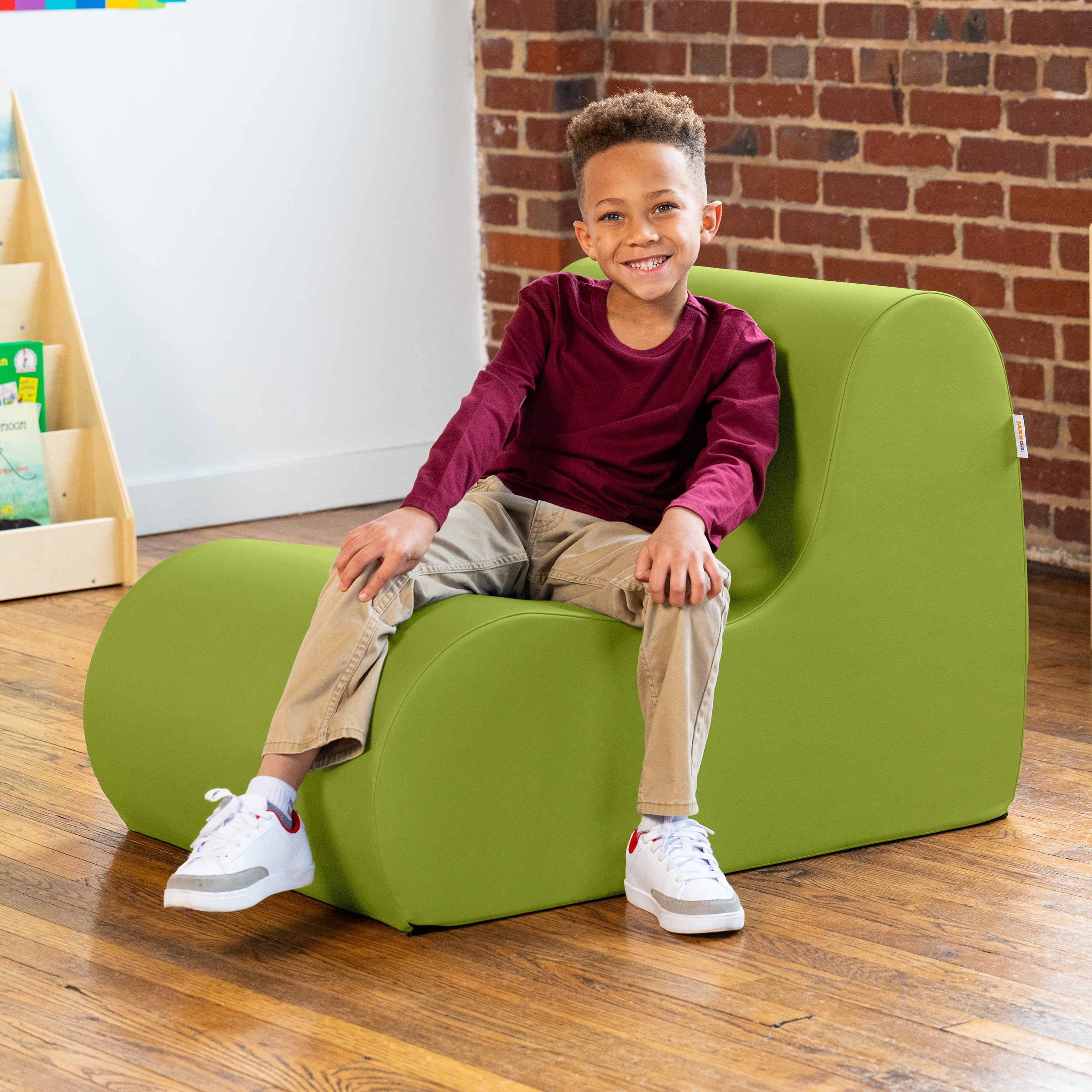 Kids best sale sitting chair