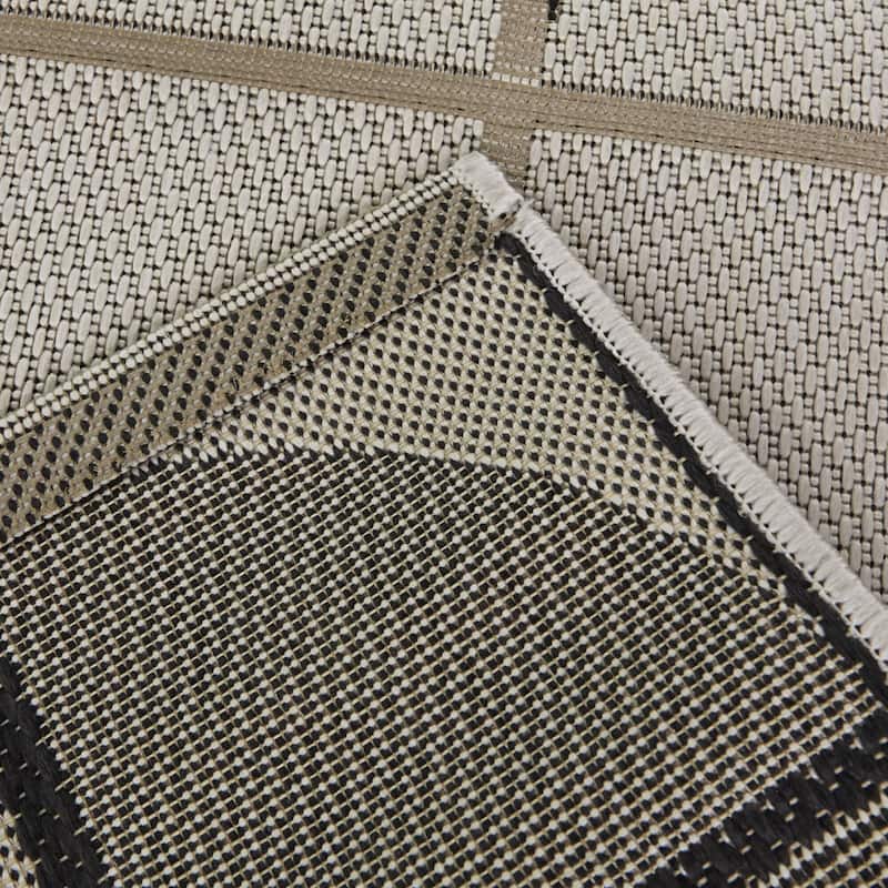 Lavant Geometric Indoor/Outdoor Area Rug