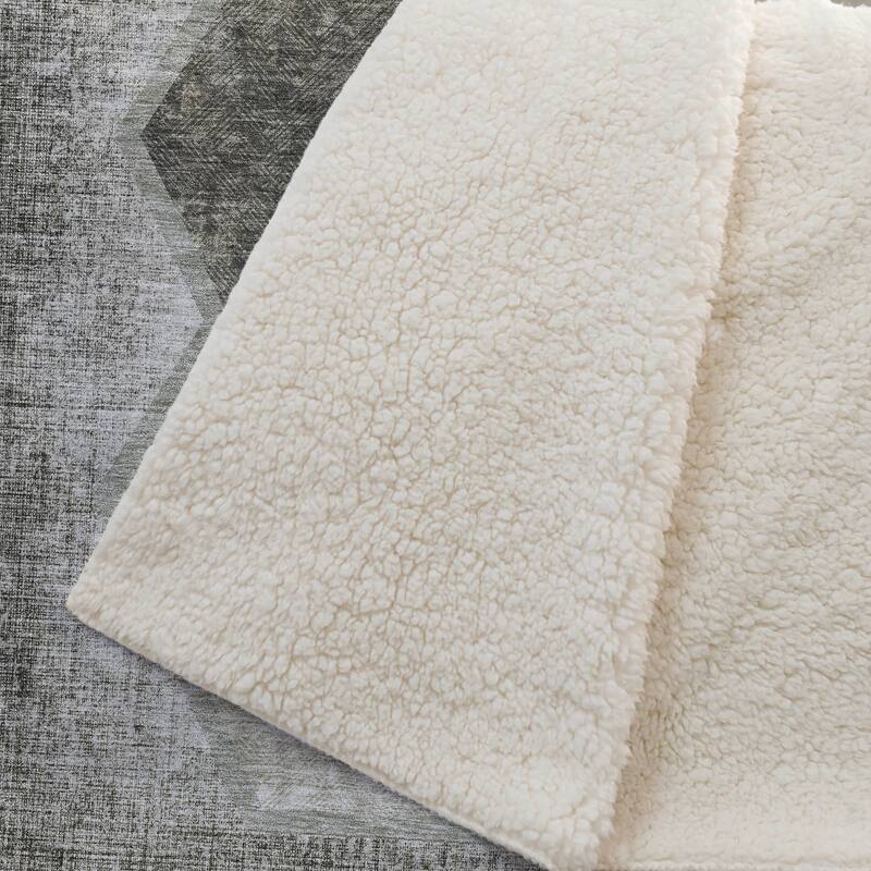 Premium Machine Washable Modern Geo Sherpa Throw Blanket