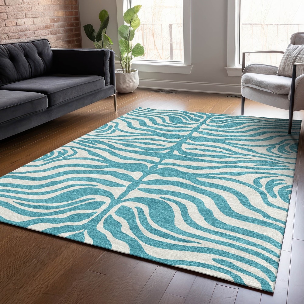Machine Washable Indoor/ Outdoor Modern Animal Print Chantille Rug