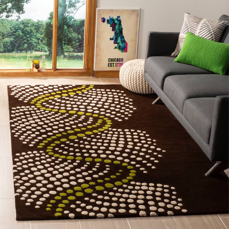 SAFAVIEH Handmade Soho Burghilde Waves N.Z. Wool Rug - 7'6" x 9'6" - Brown/Beige