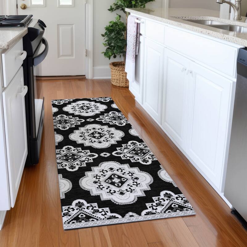 Premium Washable Super Soft Global Glam Mayfield Rug - Black - 2'3" x 7'6"