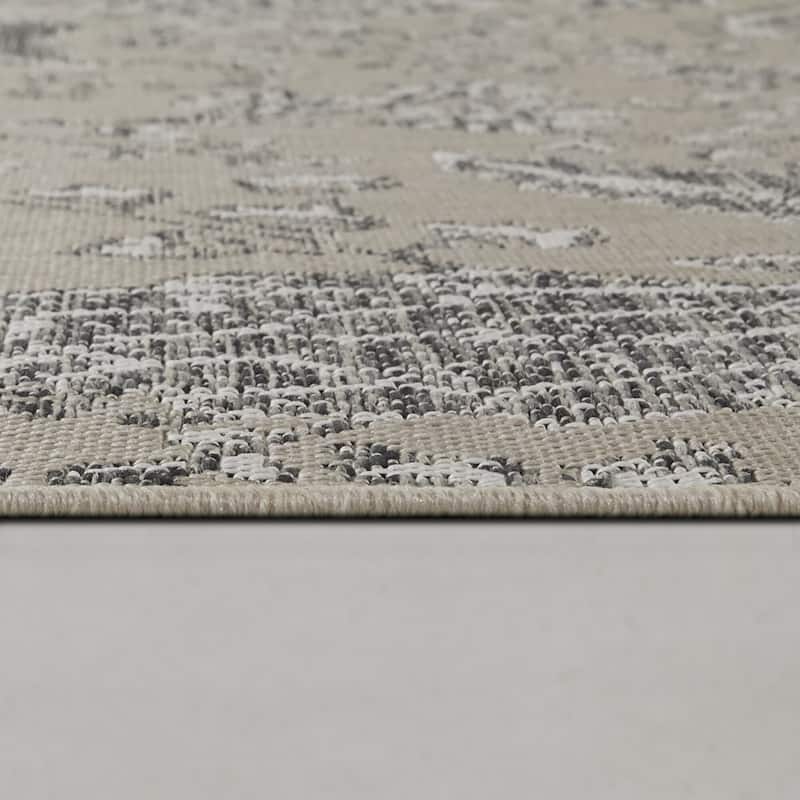 Rosemont Floral Indoor/Outdoor Area Rug