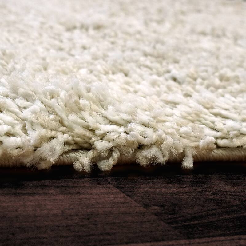 Dynamic Rugs Super Shaggy Polypropylene Shag Area Rug
