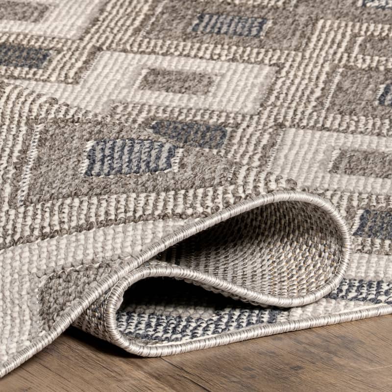 Nuloom Kris Transitional Diamond Indoor/Outdoor Area Rug