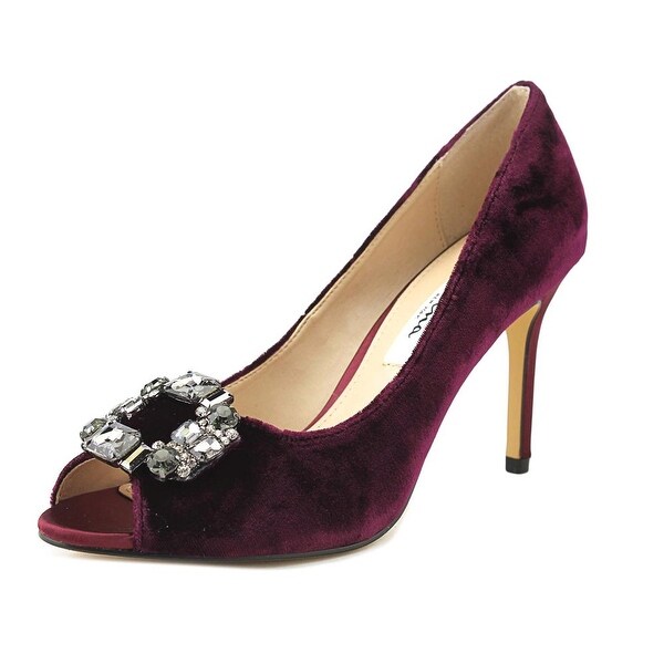 Nina Reign Women Merlot Romance Pumps