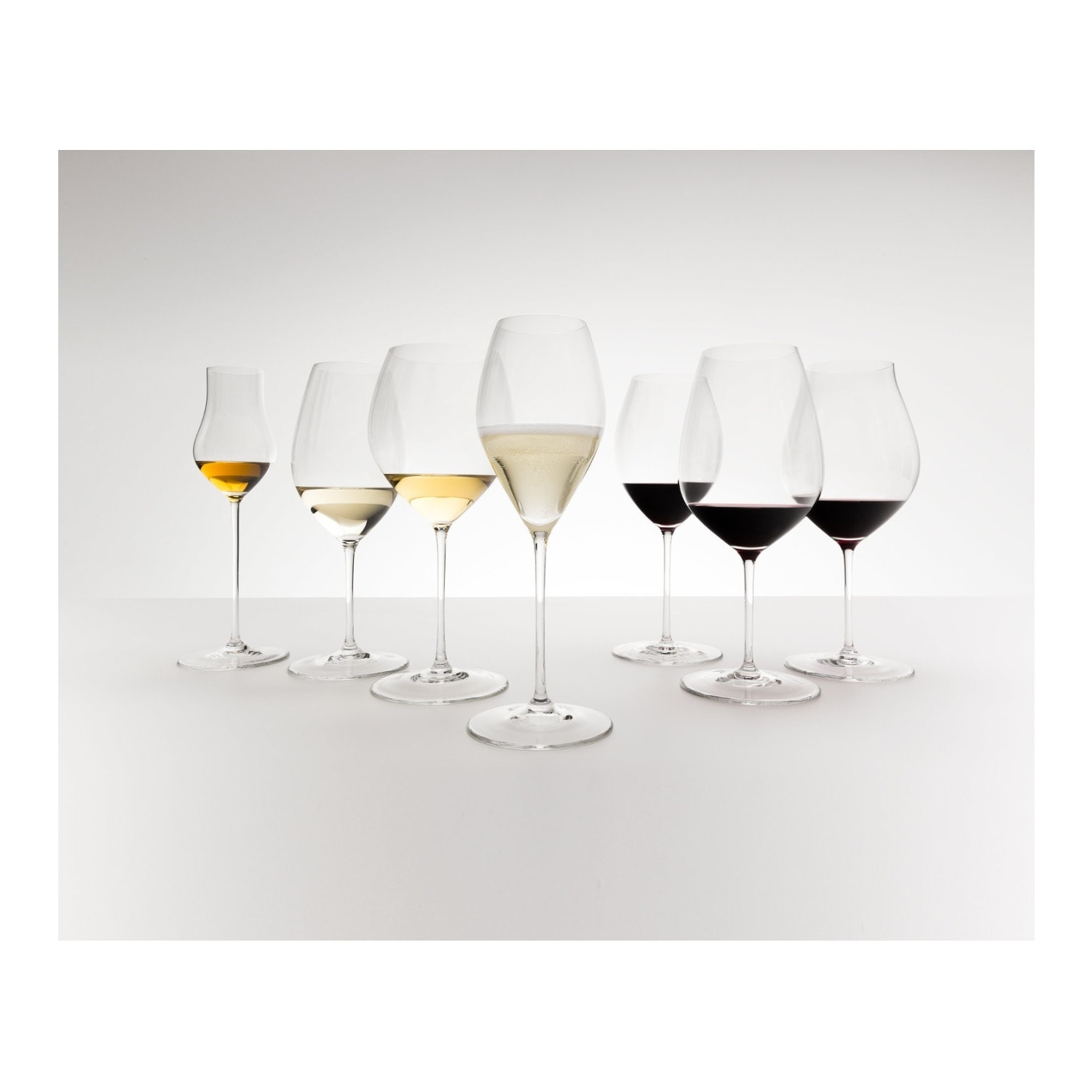 Riedel Winewings Tasting Wine Glass Set (4-Pack) w/ Wine Pourer and Cloth  Bundle 