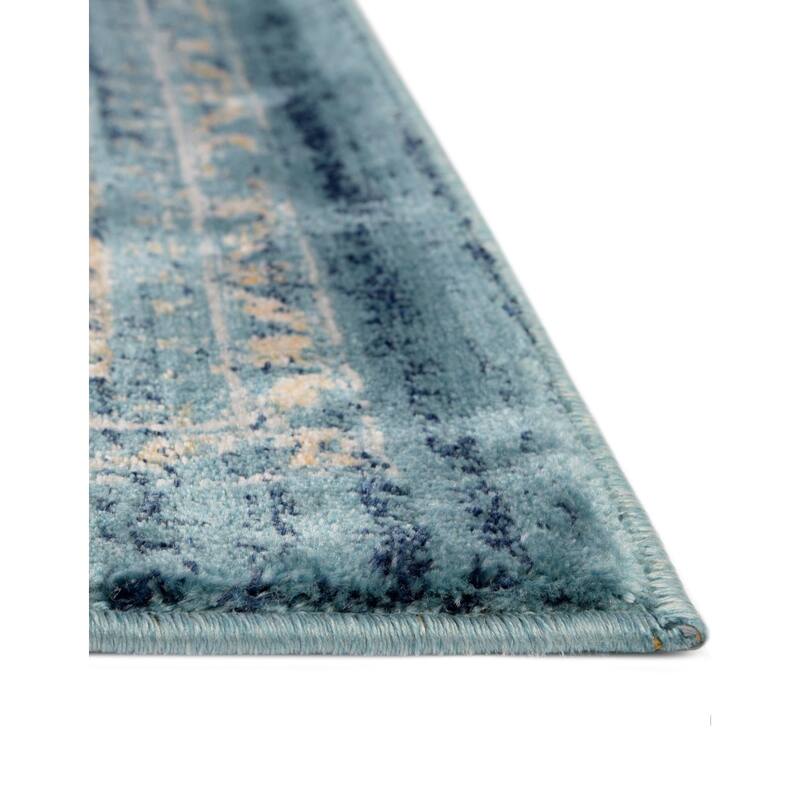 Traditional Hadeya Collection Area Rug