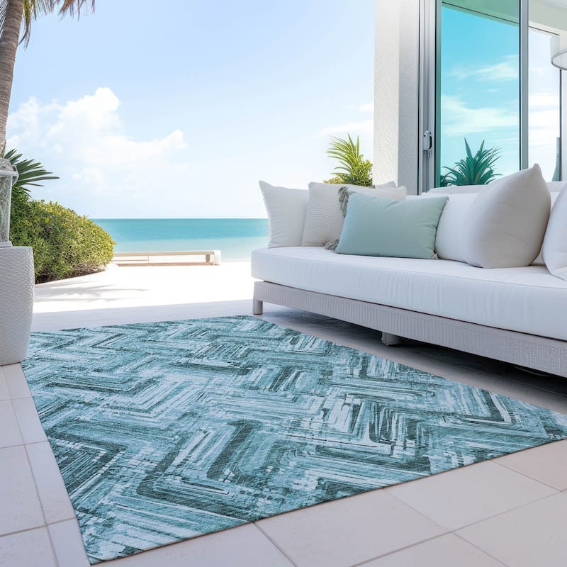Machine Washable Indoor/ Outdoor Chantille Modern Chevron Rug