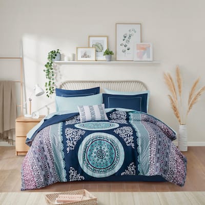 Intelligent Design Eleni Boho Comforter Set with Bed Sheets