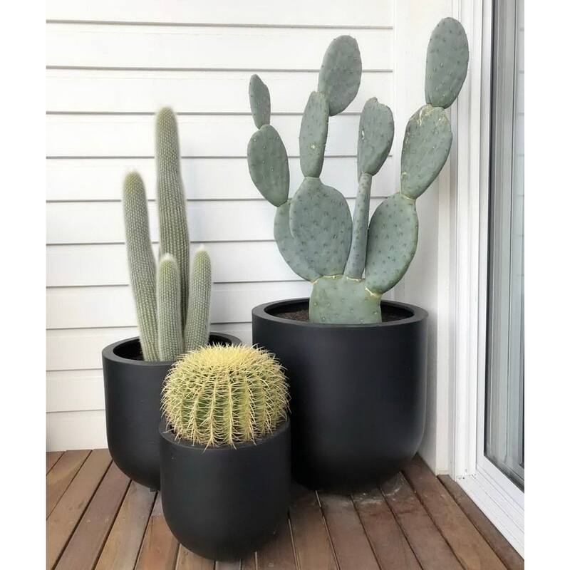 DreamPatio Santa Rosa Fiberstone Planter for Indoor/Outdoor
