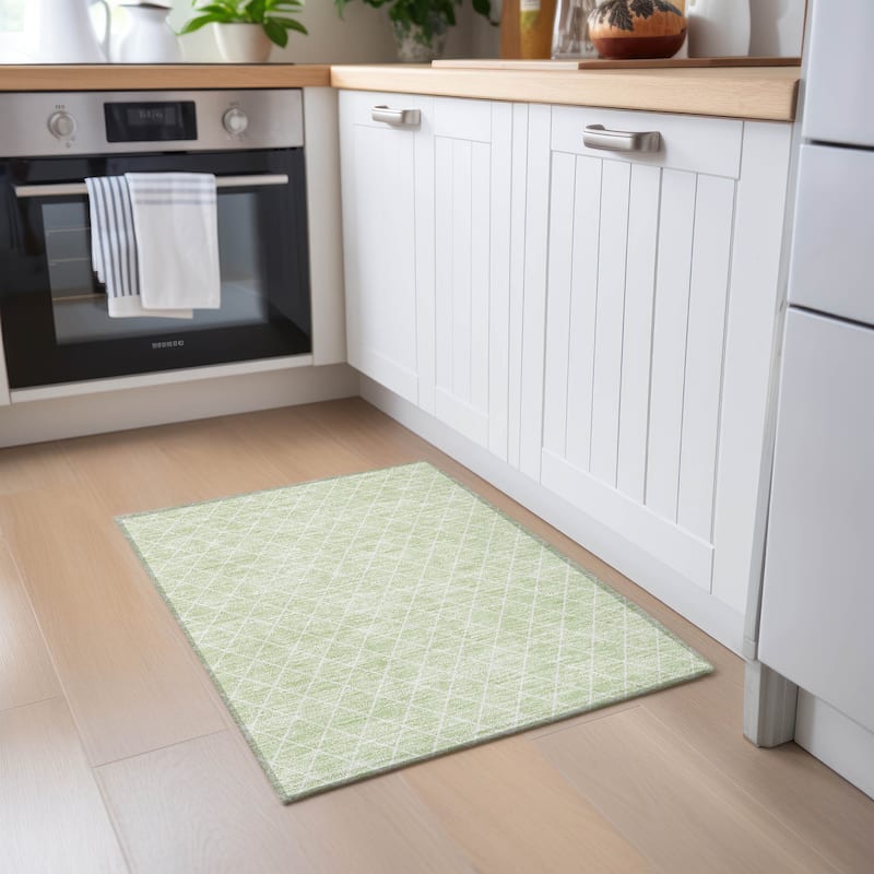 Machine Washable Indoor/ Outdoor Chantille Diamond Trellis Rug