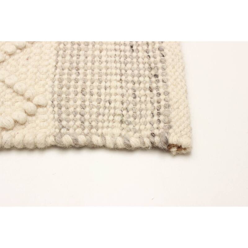 Sienna White Rug 5'1" x 8'2" - 5'1 x 8'2