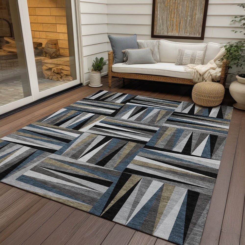 Machine Washable Indoor/ Outdoor Contemporary Mosaic Chantille Rug