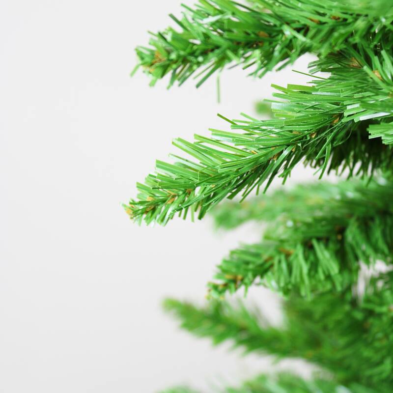 6FT Classic Pencil Christmas Tree, 72-Inch Classic Pencil-Shaped Christmas Tree Suitable For Christmas