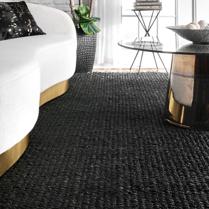 Nuloom Handmade Benavides Tassel Area Rug