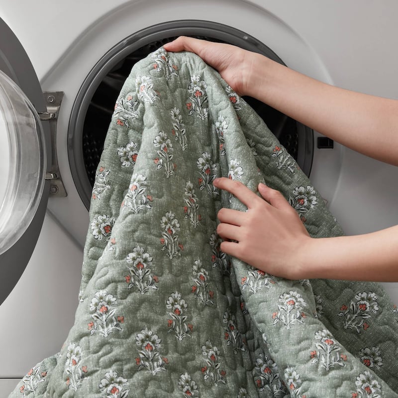 Madison ParK Linwood 3 Piece Ruffle Printed Quilt Set