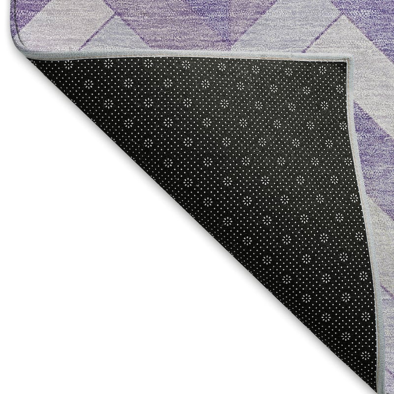 Machine Washable Indoor/ Outdoor Modern Chevron Chantille Rug